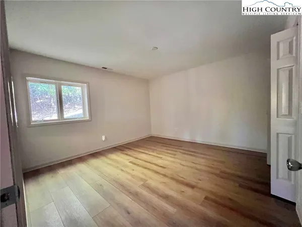 $915,000 | 178 Sorrento Park Drive, Blowing Rock, NC 28605