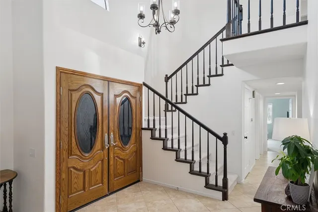 $960,000 | 27641 Sutters Pointe Drive, Saugus, CA 91350