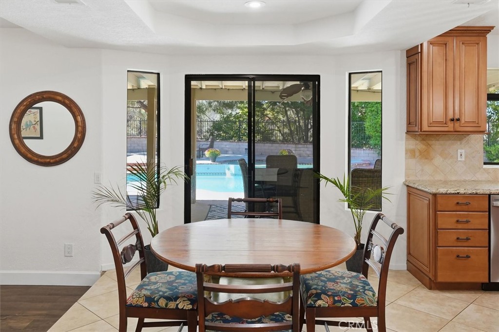 27641 Sutters Pointe Drive Saugus, CA 91350 - Photo 19 of 50