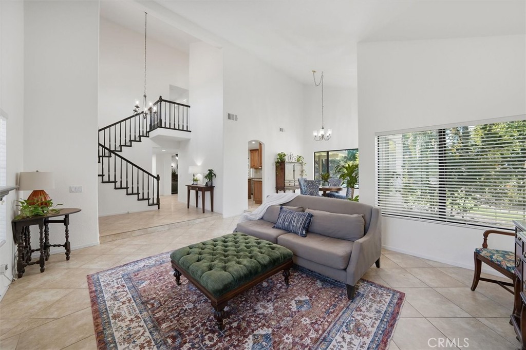 27641 Sutters Pointe Drive Saugus, CA 91350 - Photo 7 of 50