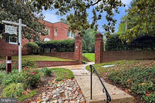 $265,000 | 1752 North Rhodes Street, Unit 325, Arlington, VA 22201