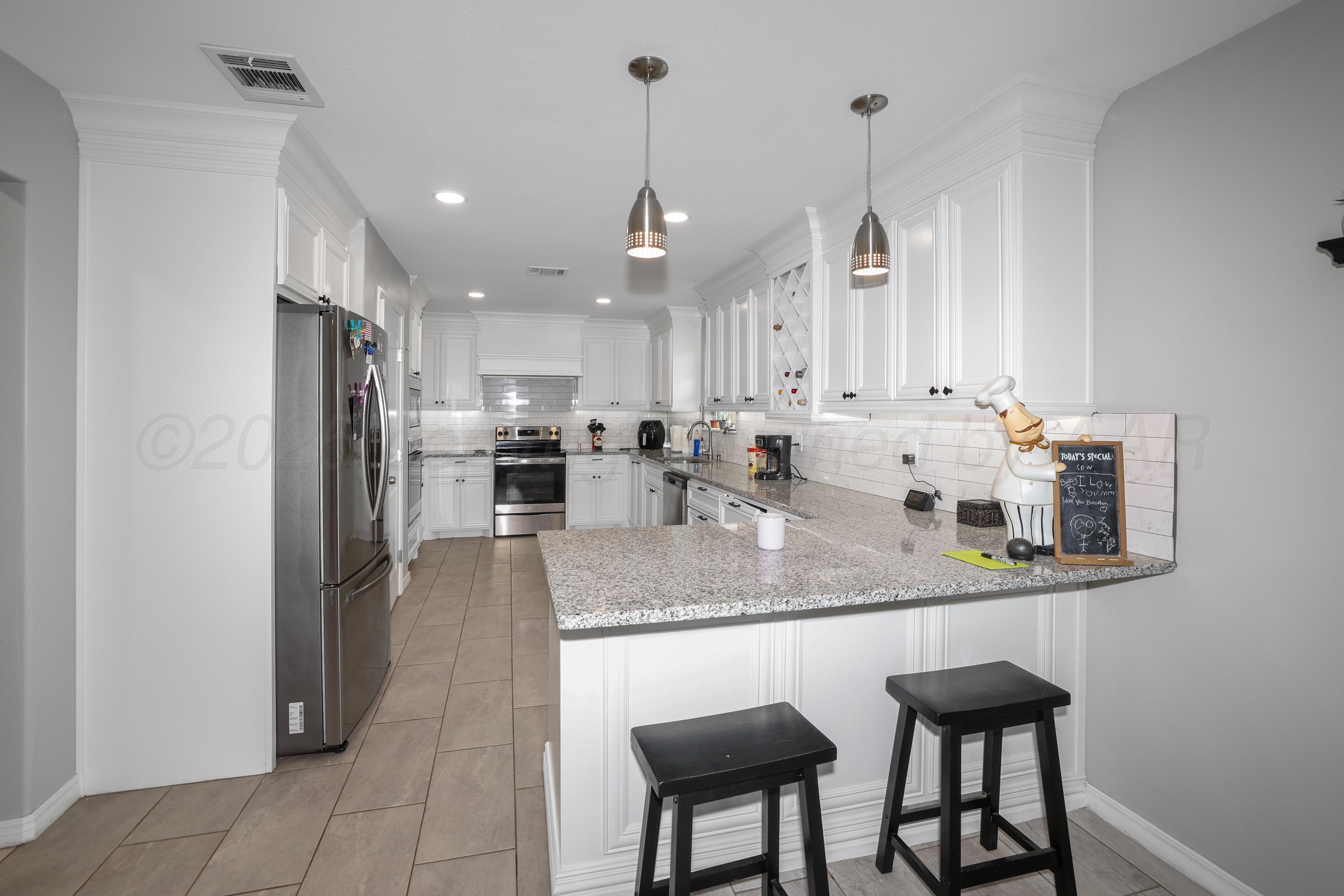 6200 West McCormick Road Amarillo, TX 79118 - Photo 2 of 36 7-Kitchen