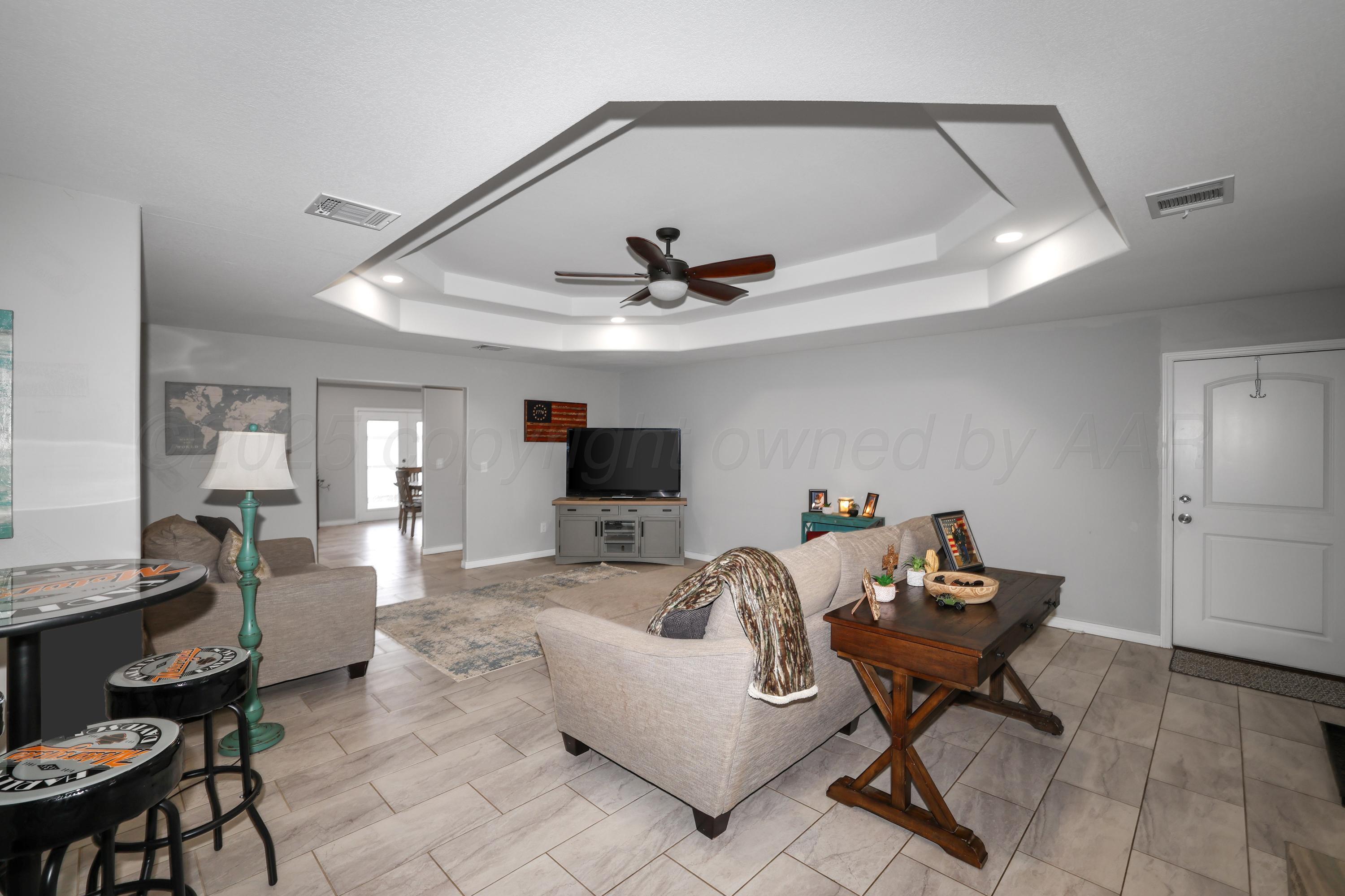 6200 West McCormick Road Amarillo, TX 79118 - Photo 3 of 36 4-Living Area