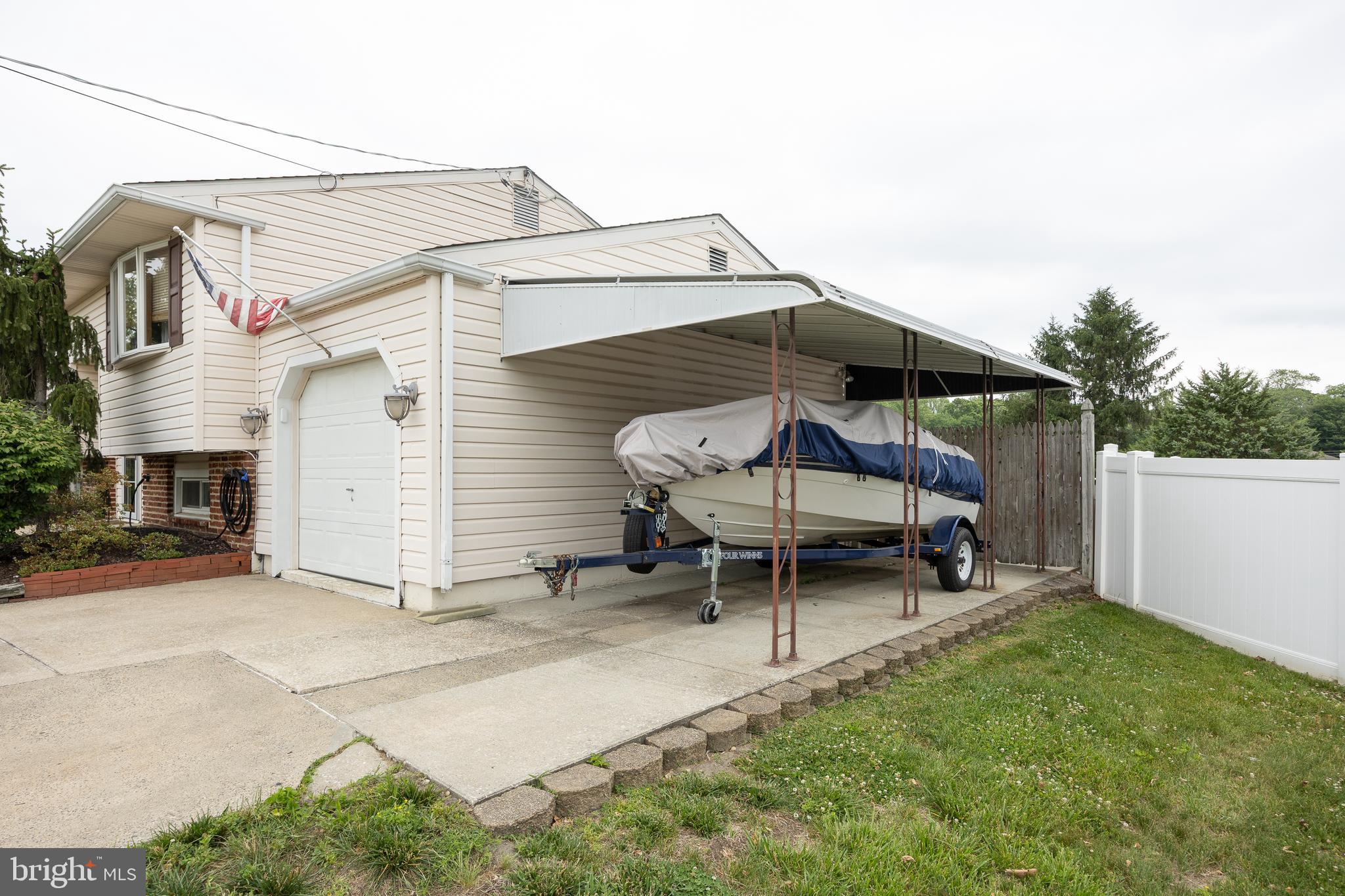 8 Craig Drive Clementon, NJ 08021 - Photo 3 of 30