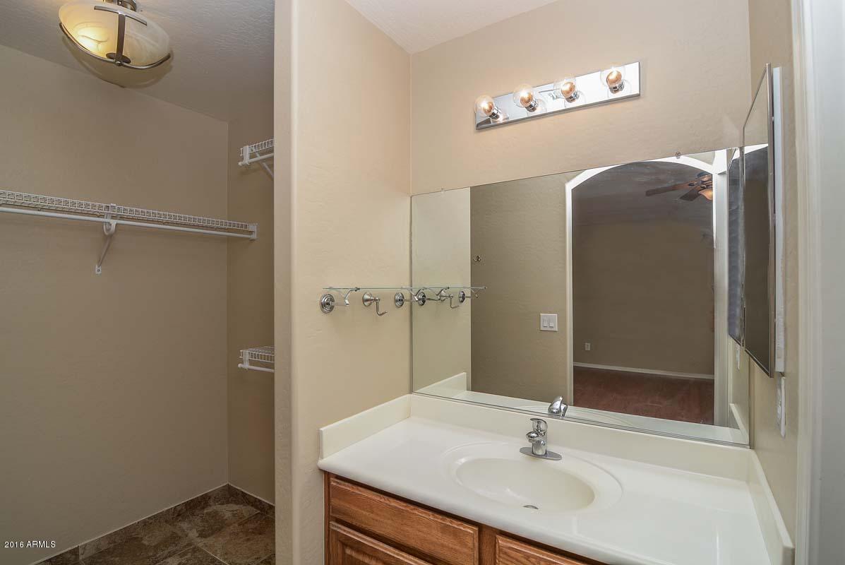 11927 West Dos Rios Drive Sun City, AZ 85373 - Photo 29 of 31 Master Bath-Closseett
