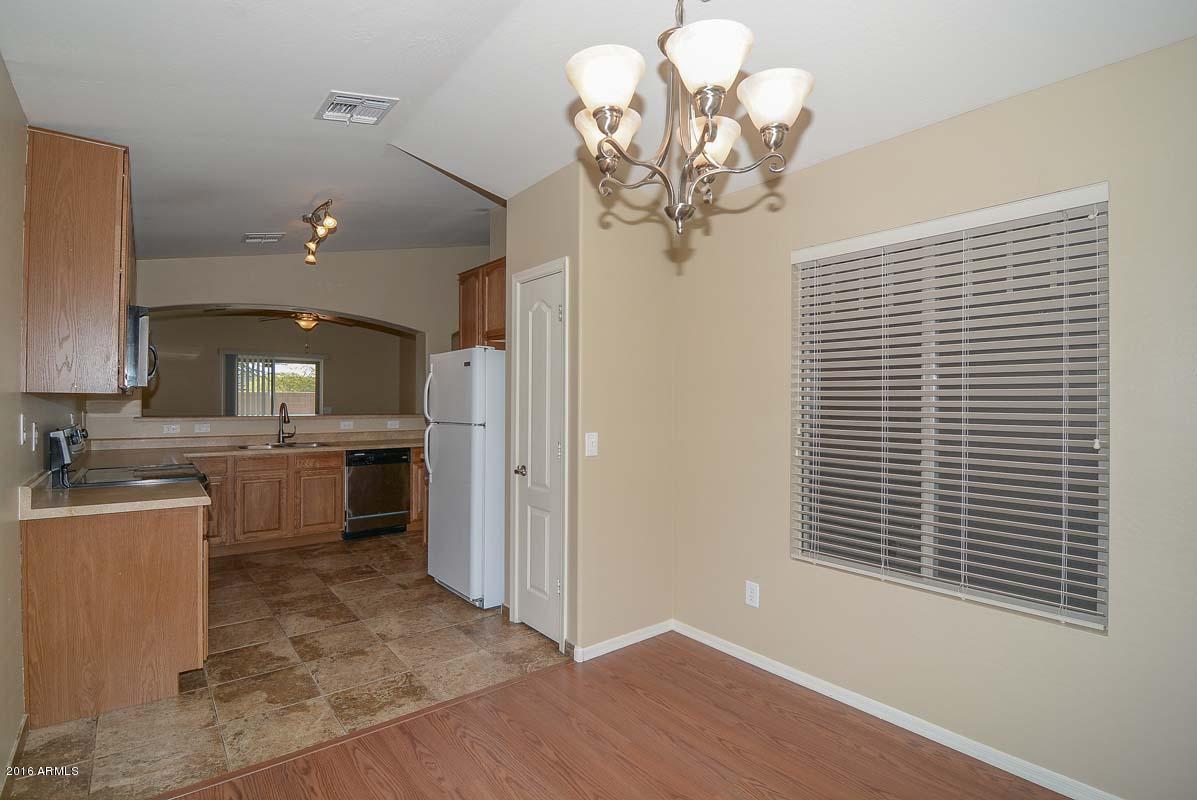 11927 West Dos Rios Drive Sun City, AZ 85373 - Photo 3 of 31 Breakfast Room-Kitchen
