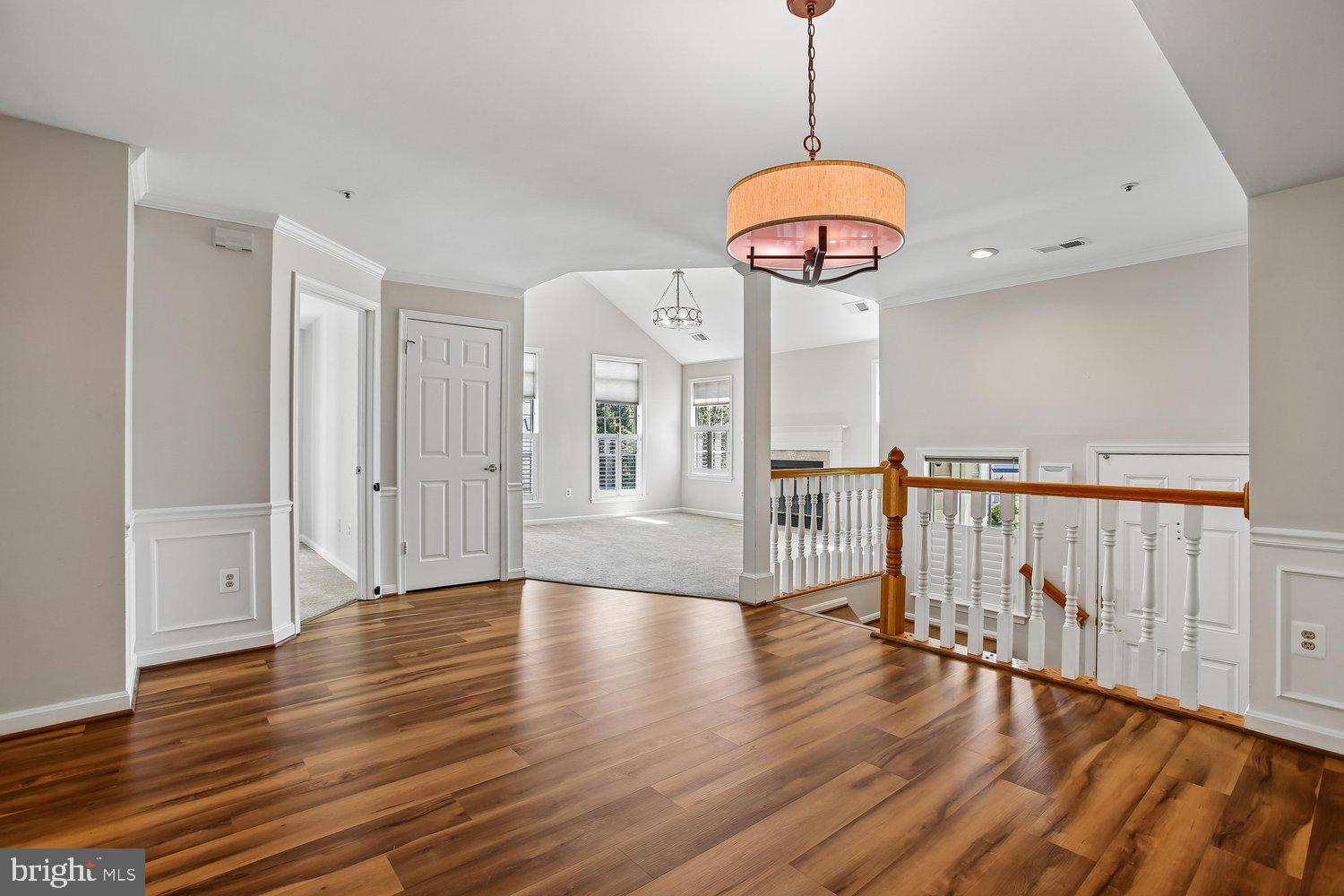 403 Fortress Way, Unit 403 Occoquan, VA 22125 - Photo 21 of 66 Bright and inviting entryway with elegance.