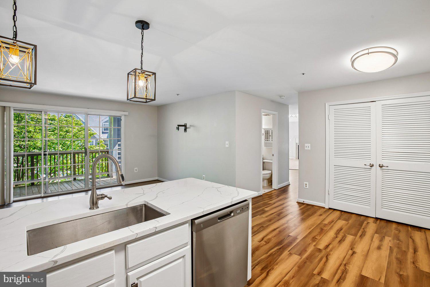 403 Fortress Way, Unit 403 Occoquan, VA 22125 - Photo 27 of 66 Bright and airy kitchen with modern finishes.