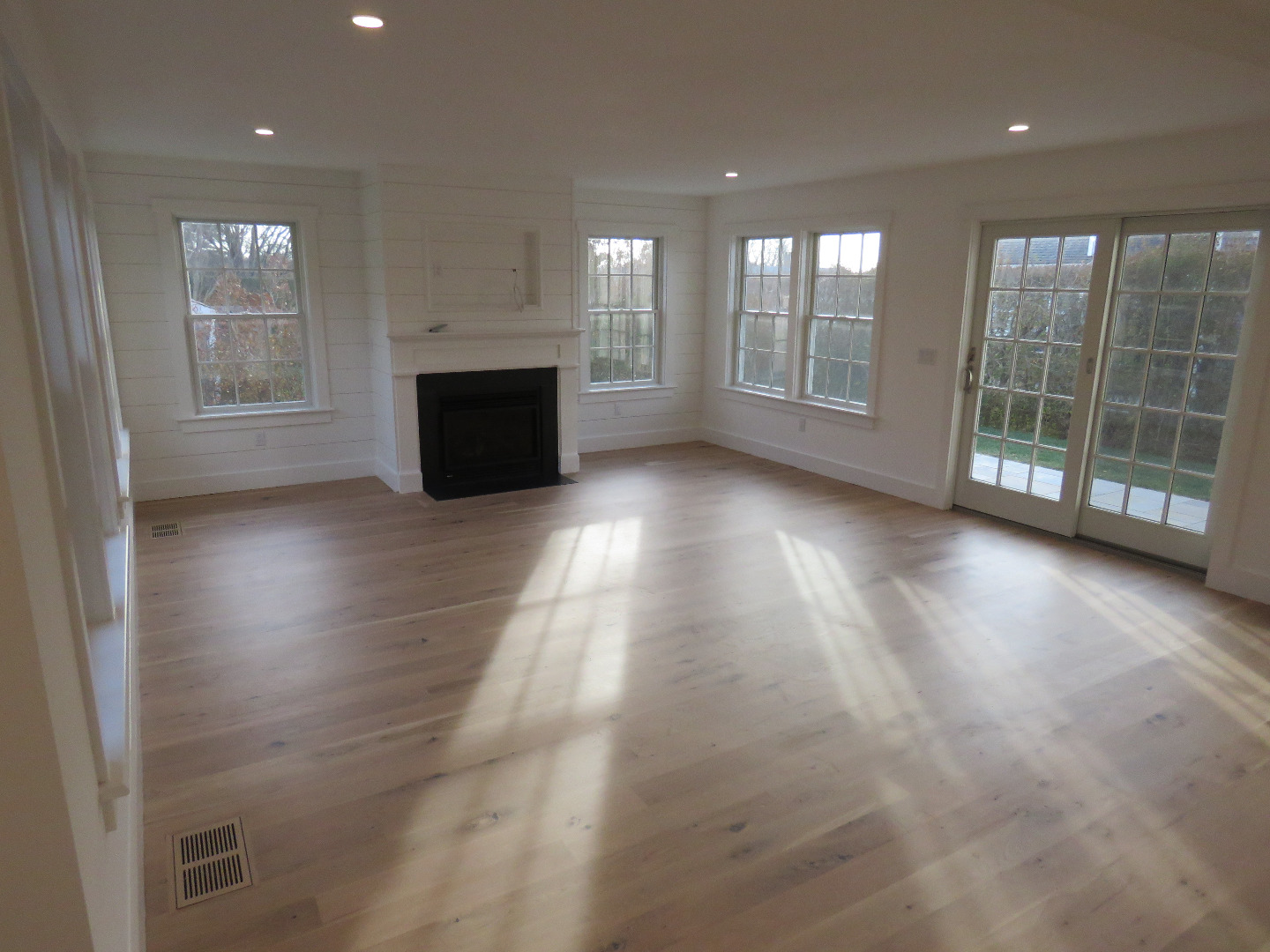 48 West Chester Street Nantucket, MA 02554 - Photo 8 of 27