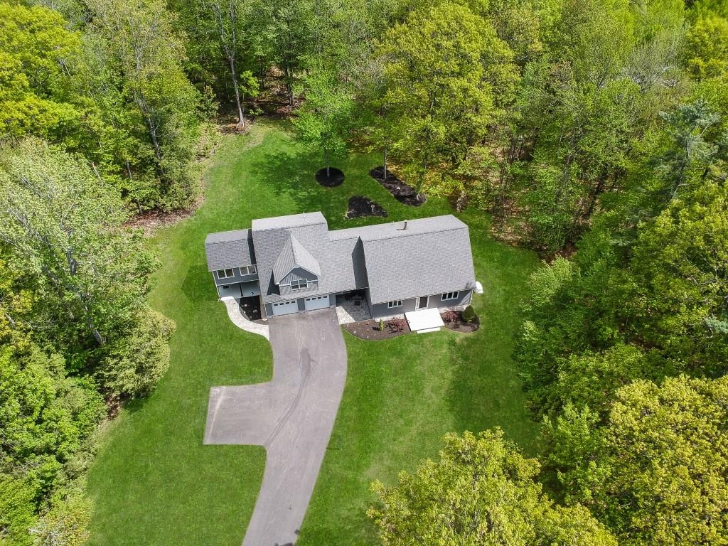 25 South Bow Dunbarton Road Bow, NH 03304 - Photo 3 of 21