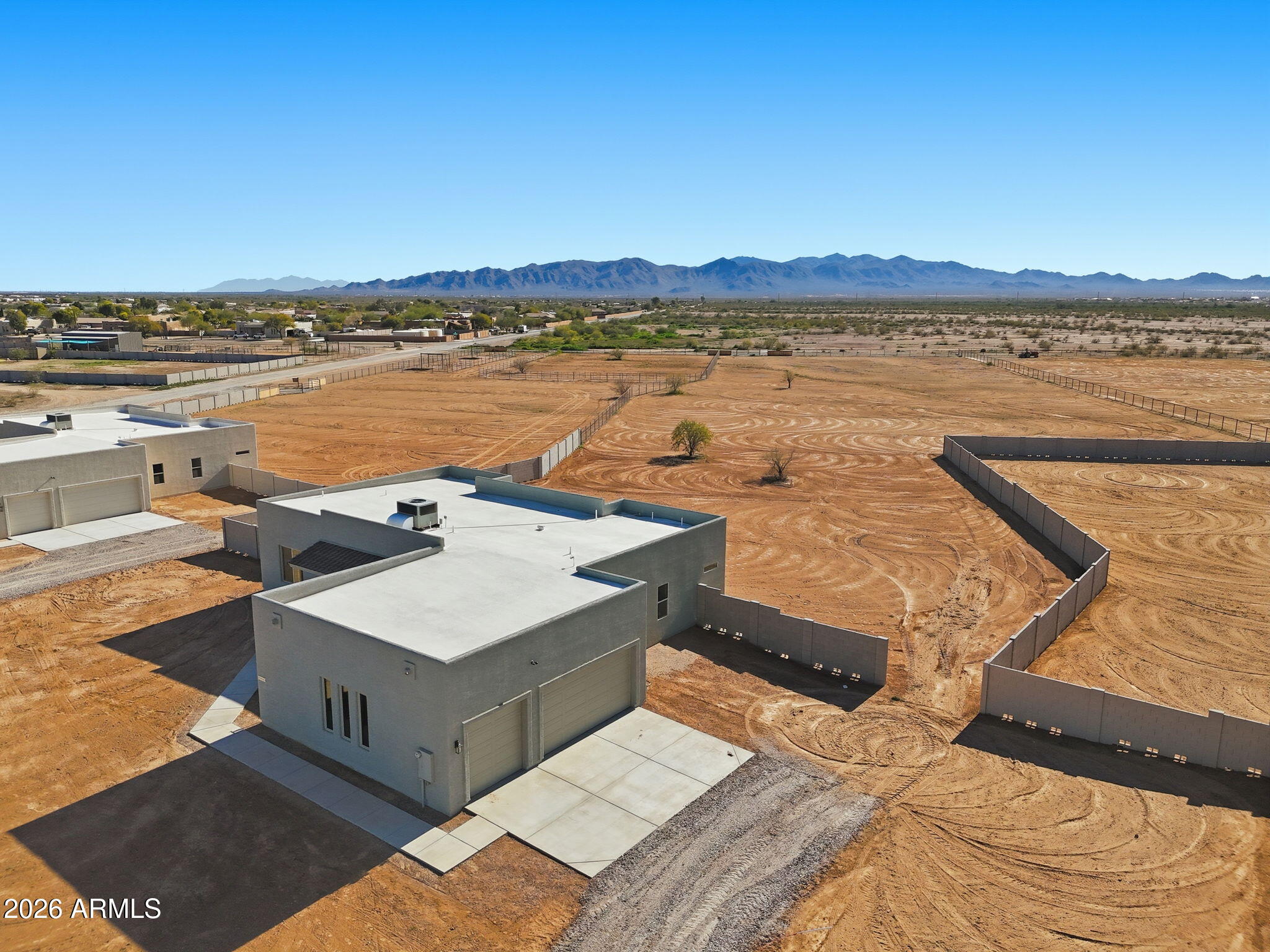 23131 West Skinner Road Wittmann, AZ 85361 - Photo 11 of 48 003_ListerPros