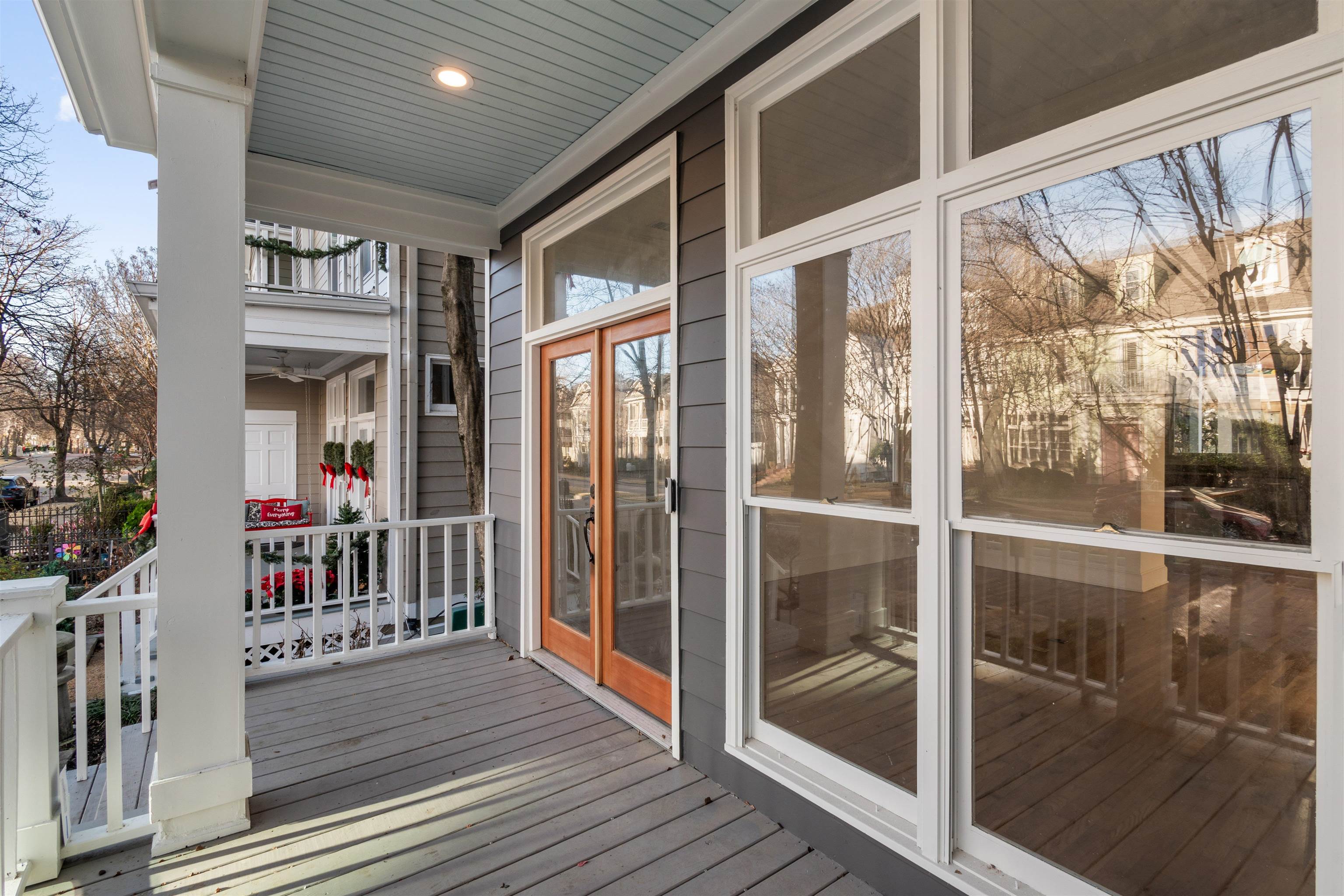 931 Harbor View Drive Memphis, TN 38103 - Photo 3 of 21 a view of a balcony