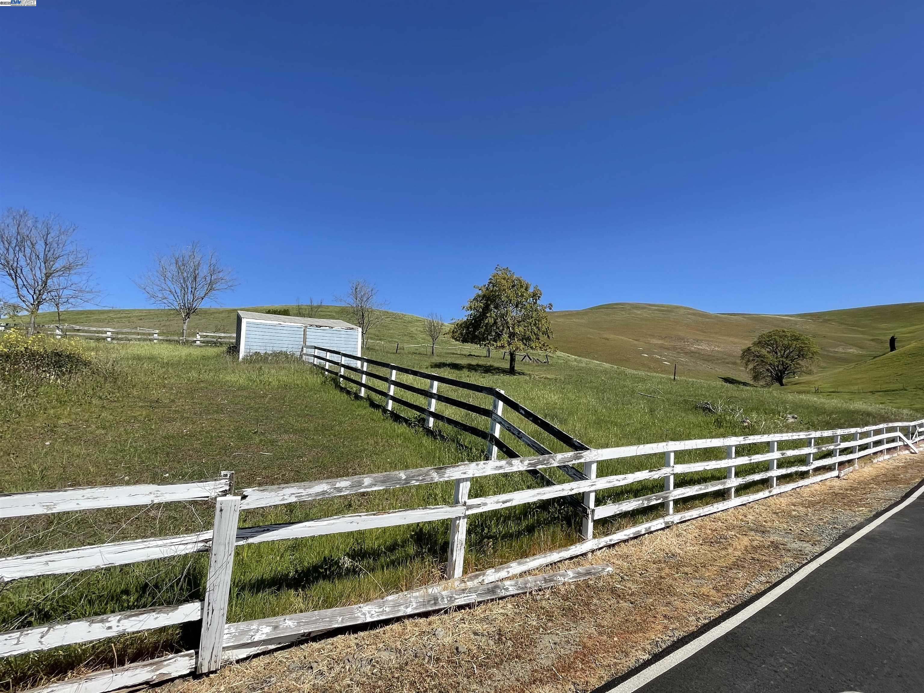 3343 Little Valley Road Sunol, CA 94586 - Photo 14 of 23 a view of a tennis court