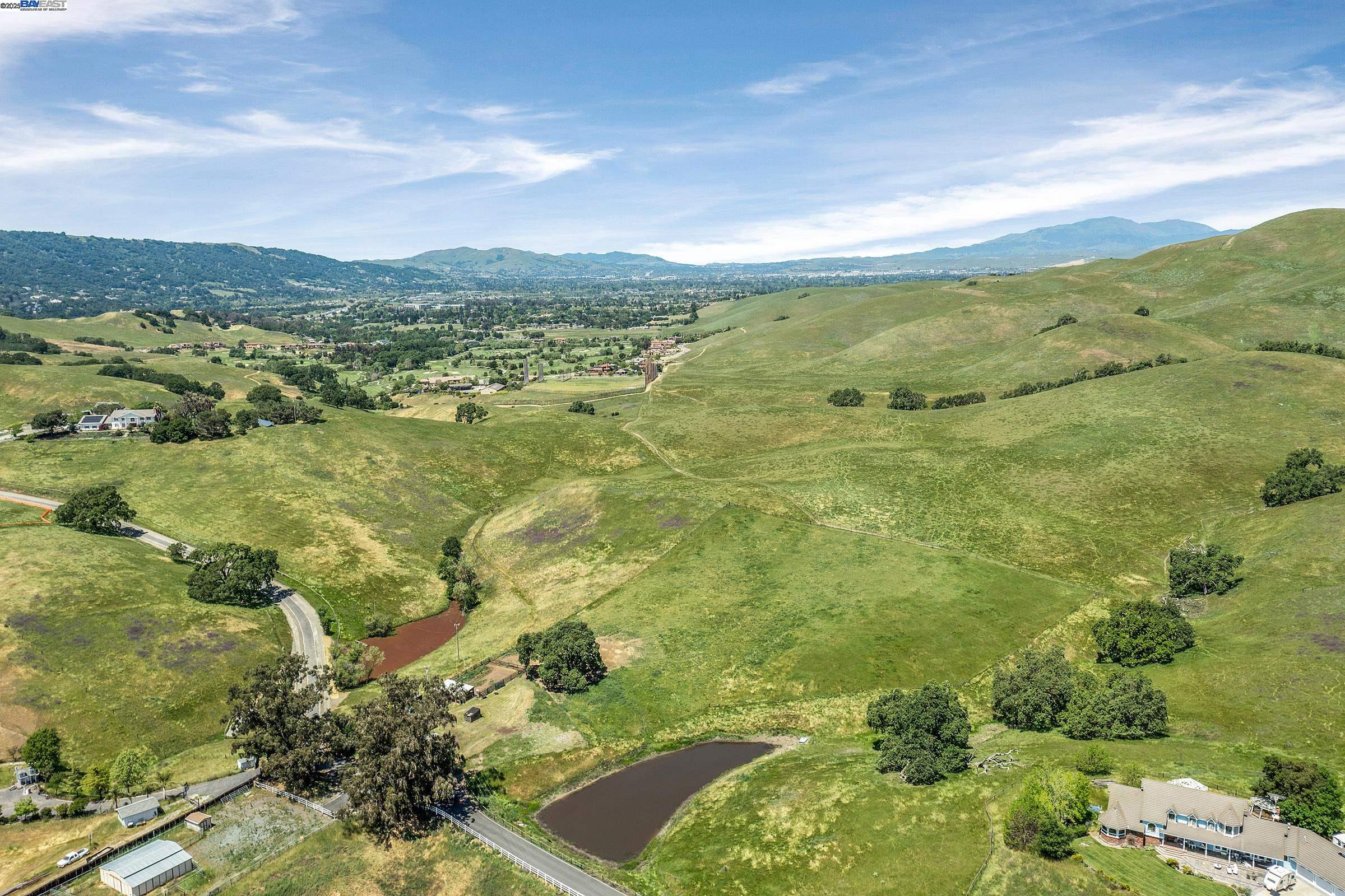 3343 Little Valley Road Sunol, CA 94586 - Photo 4 of 23 a view of city and ocean