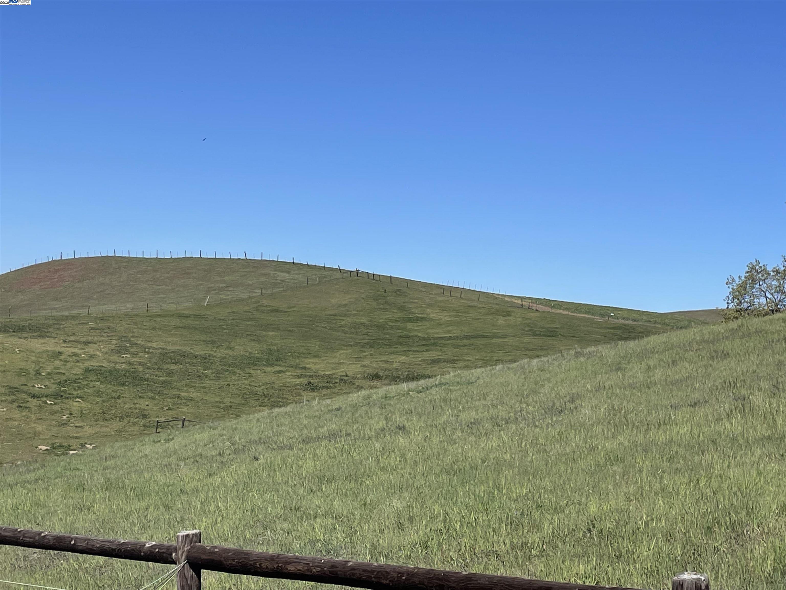 3343 Little Valley Road Sunol, CA 94586 - Photo 9 of 23 a view of an ocean