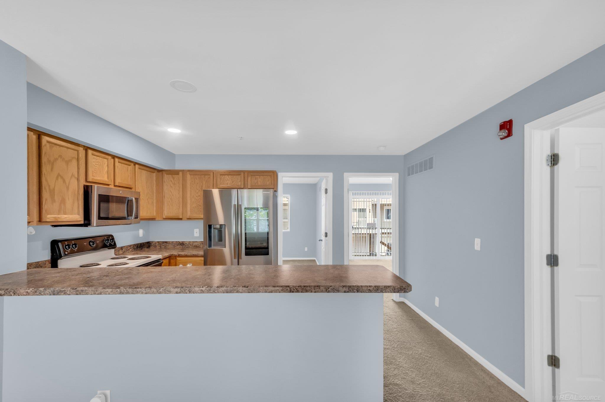1139 Beaver Run Troy, MI 48083 - Photo 6 of 25