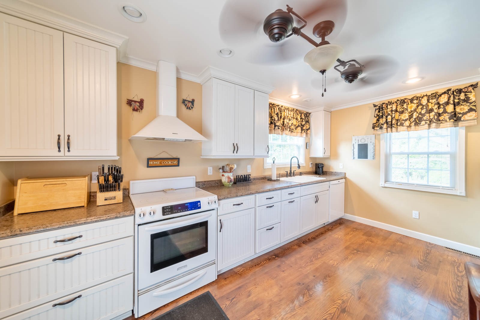 62011 Orange Road South Bend, IN 46614 - Photo 4 of 23 Gallery Image 4