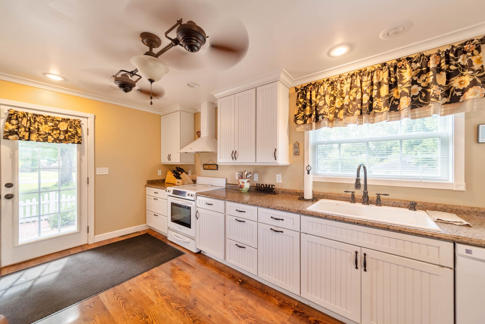 62011 Orange Road South Bend, IN 46614 - Photo 5 of 23 Gallery Image 5