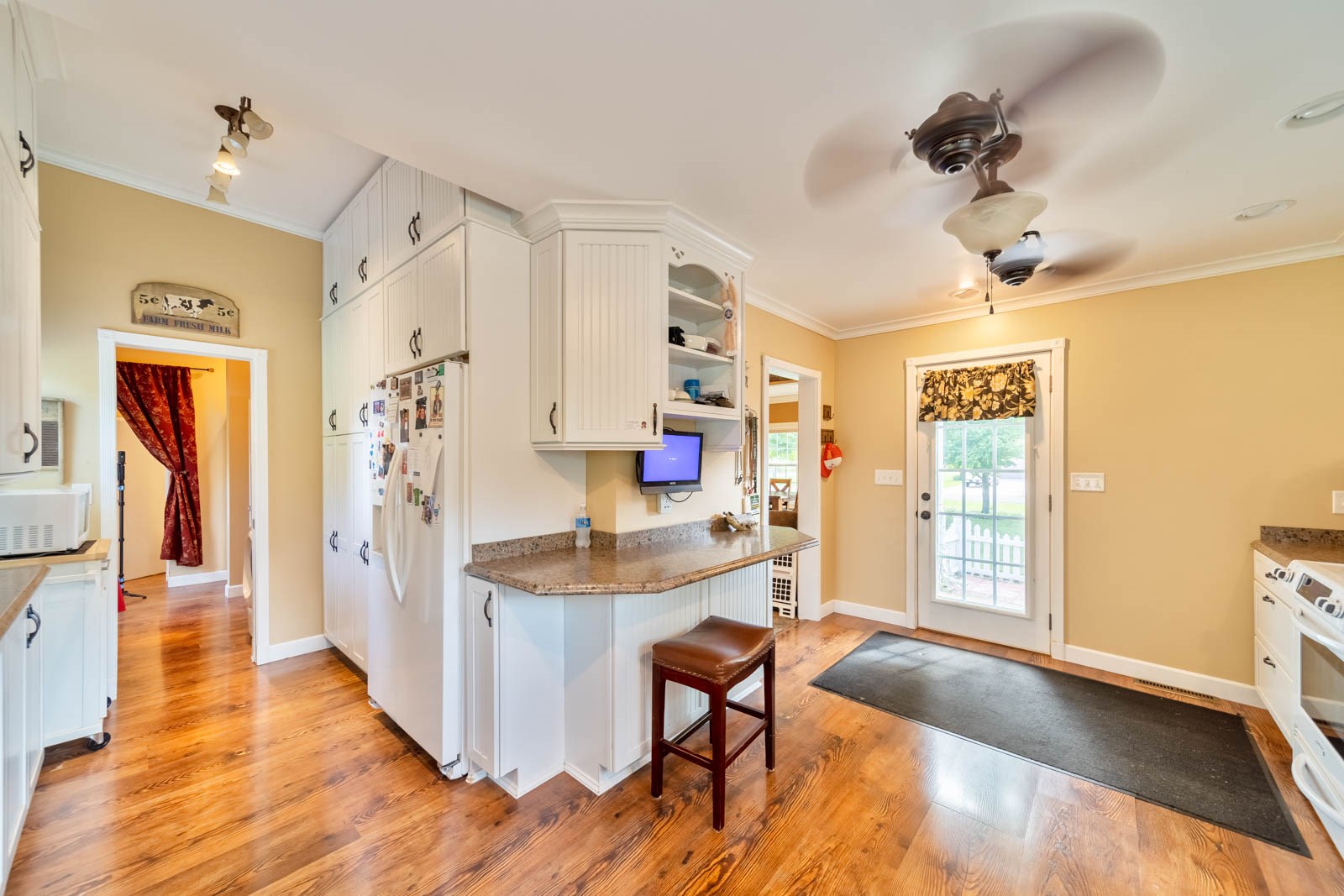 62011 Orange Road South Bend, IN 46614 - Photo 6 of 23 Gallery Image 6