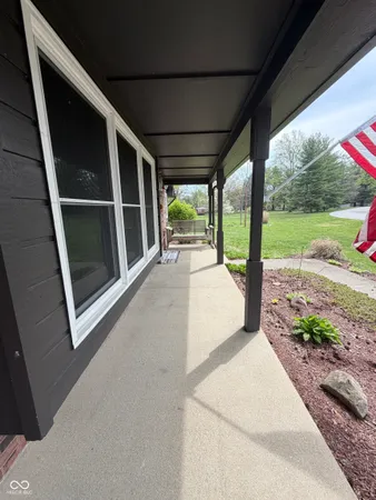 $318,900 | 825 West Krislynn Woods Avenue, West Terre Haute, IN 47885