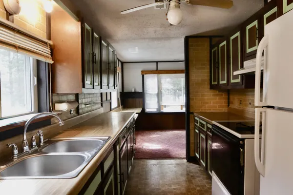 $209,900 | 7816 West Windsong Avenue, Baldwin, MI 49304