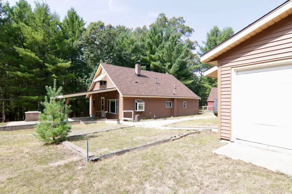 $209,900 | 7816 West Windsong Avenue, Baldwin, MI 49304