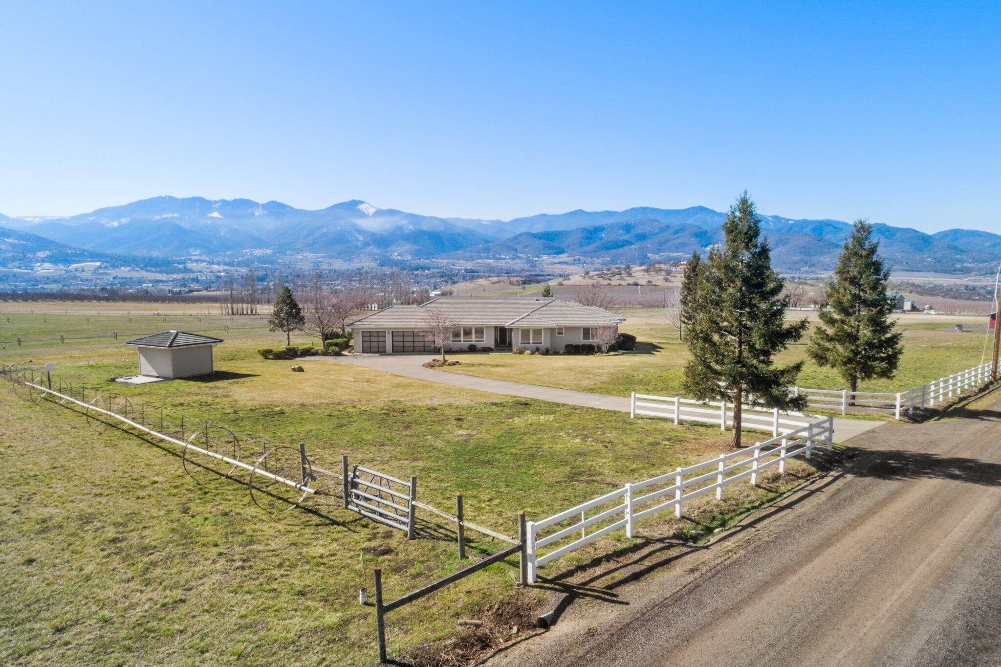 5710 Amerman Road Ashland, OR 97520 - Photo 67 of 76 67-web-or-mls-DJI_0011