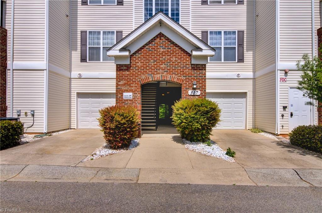 317 College Road, Unit 101 Greensboro, NC 27410 - Photo 3 of 32 Gallery Image 3