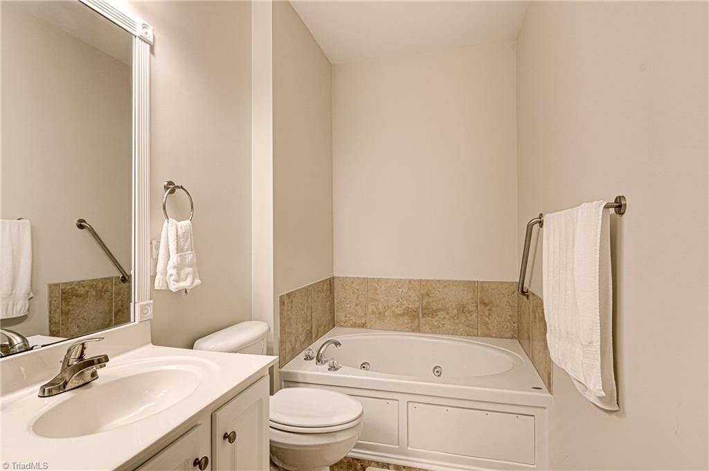317 College Road, Unit 101 Greensboro, NC 27410 - Photo 21 of 32 Gallery Image 21