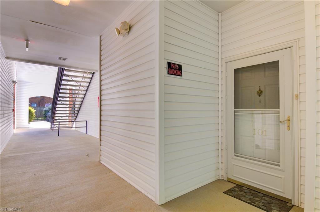 317 College Road, Unit 101 Greensboro, NC 27410 - Photo 4 of 32 Gallery Image 4