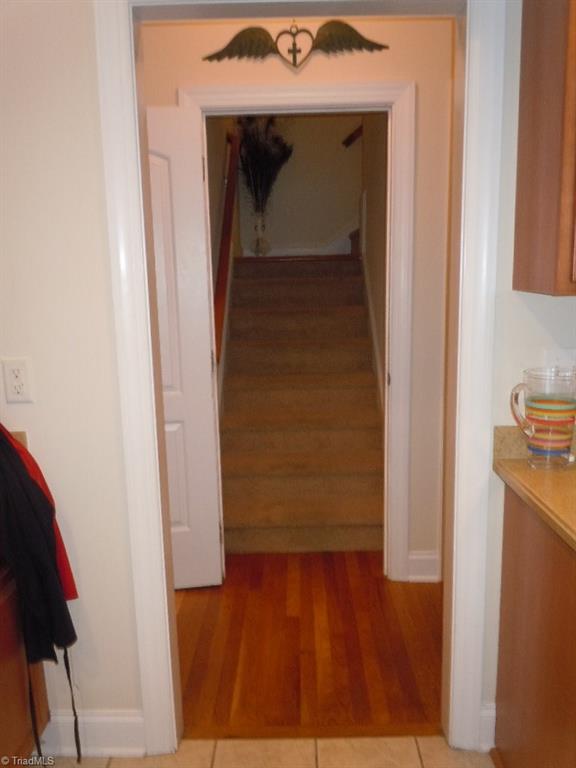 4037 Payne Road High Point, NC 27265 - Photo 5 of 27 Gallery Image 5