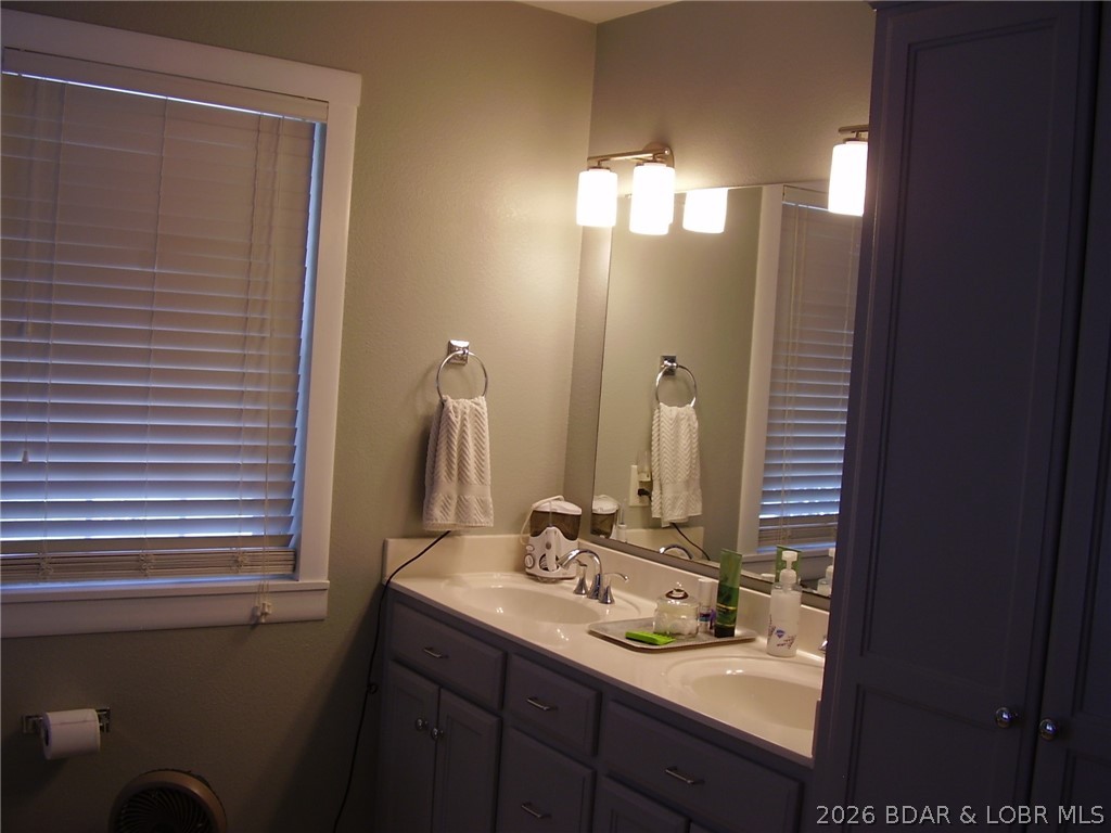 3521 South 240th Road Louisburg, MO 65685 - Photo 19 of 48