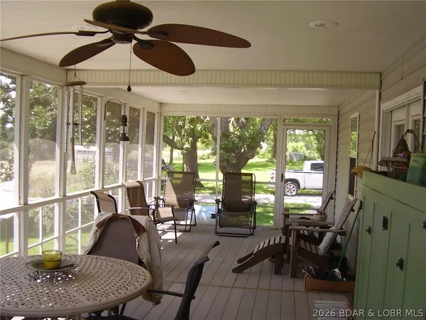 $730,000 | 3521 South 240th Road, Louisburg, MO 65685