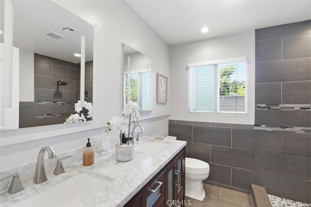 16953 Roa Drive Carson, CA 90746 - Photo 29 of 43 Gallery Image 29