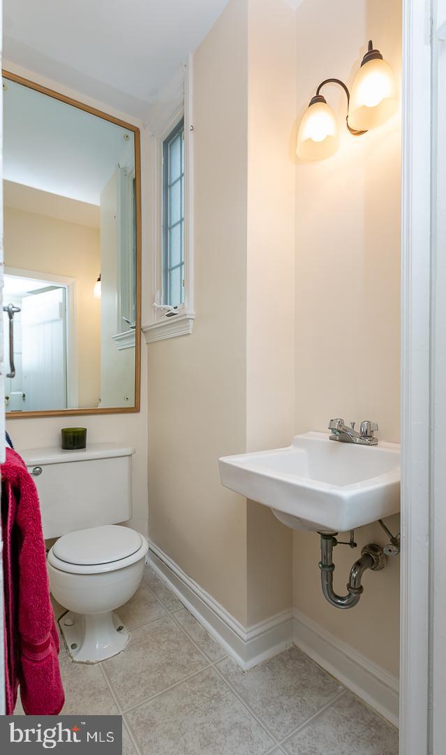 515 Manor Road Wynnewood, PA 19096 - Photo 16 of 34 powder room
