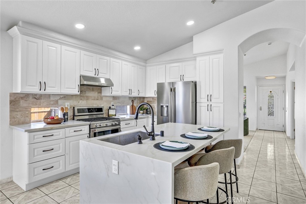 3324 Monique Lane Spring Valley, CA 91977 - Photo 14 of 32 Kitchen