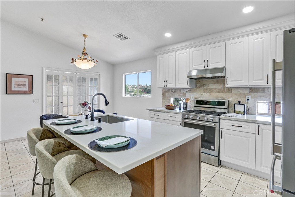 3324 Monique Lane Spring Valley, CA 91977 - Photo 15 of 32 Kitchen