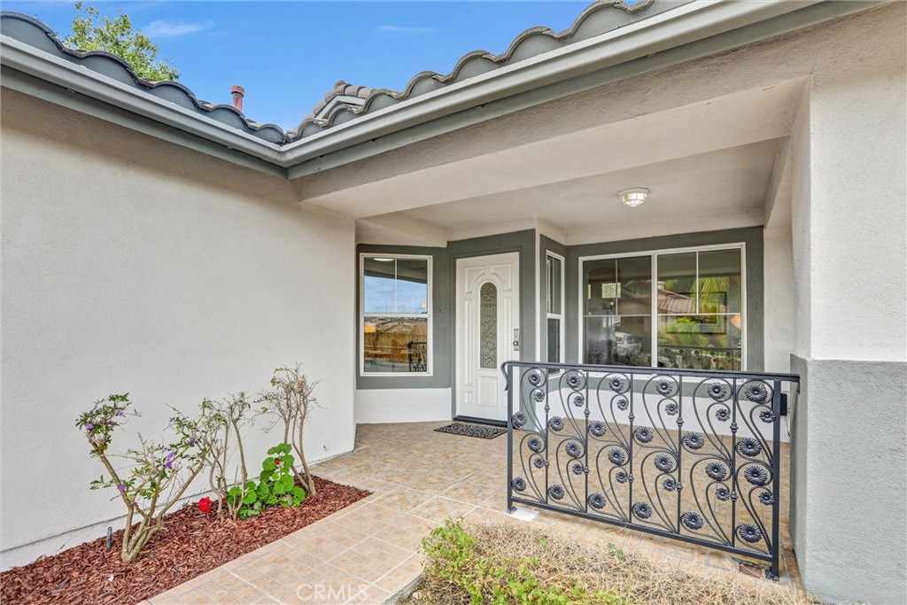 3324 Monique Lane Spring Valley, CA 91977 - Photo 4 of 32 Porch and main entrance
