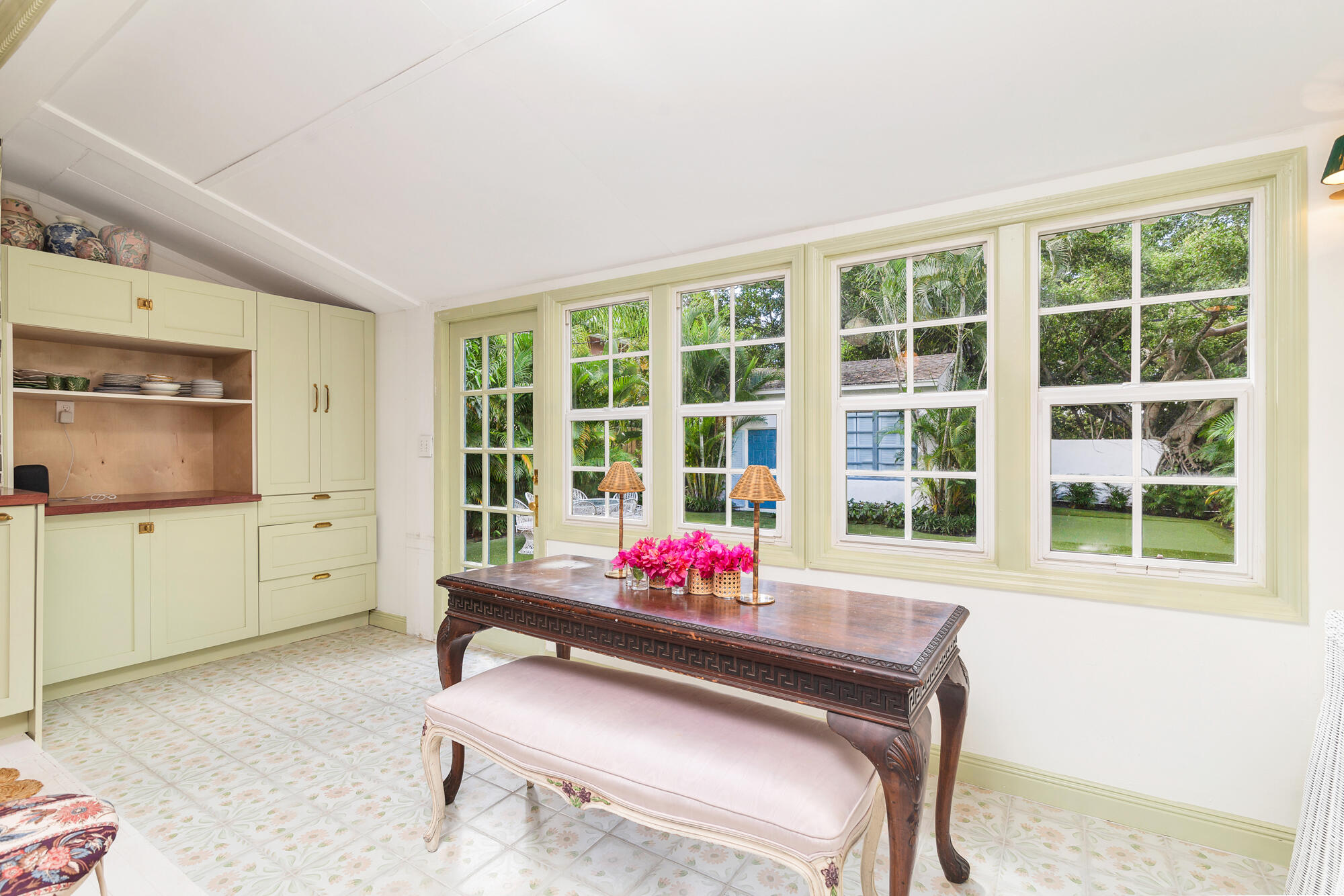 744 Avon Road West Palm Beach, FL 33401 - Photo 11 of 24 low-22