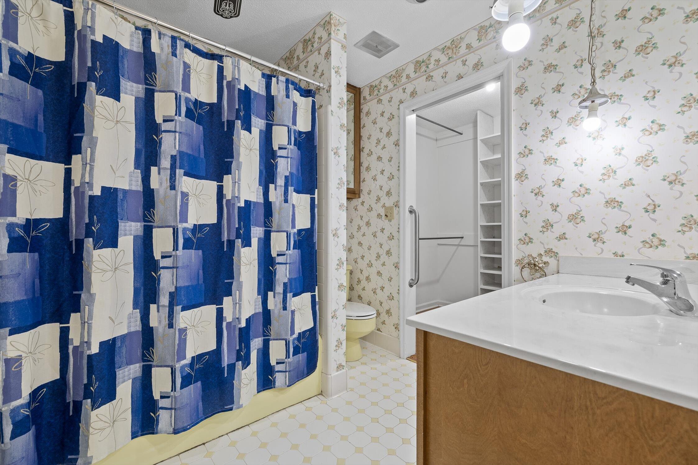 9405 Highway 58 Harrison, TN 37341 - Photo 30 of 76 Primary Bathroom - Primary Home