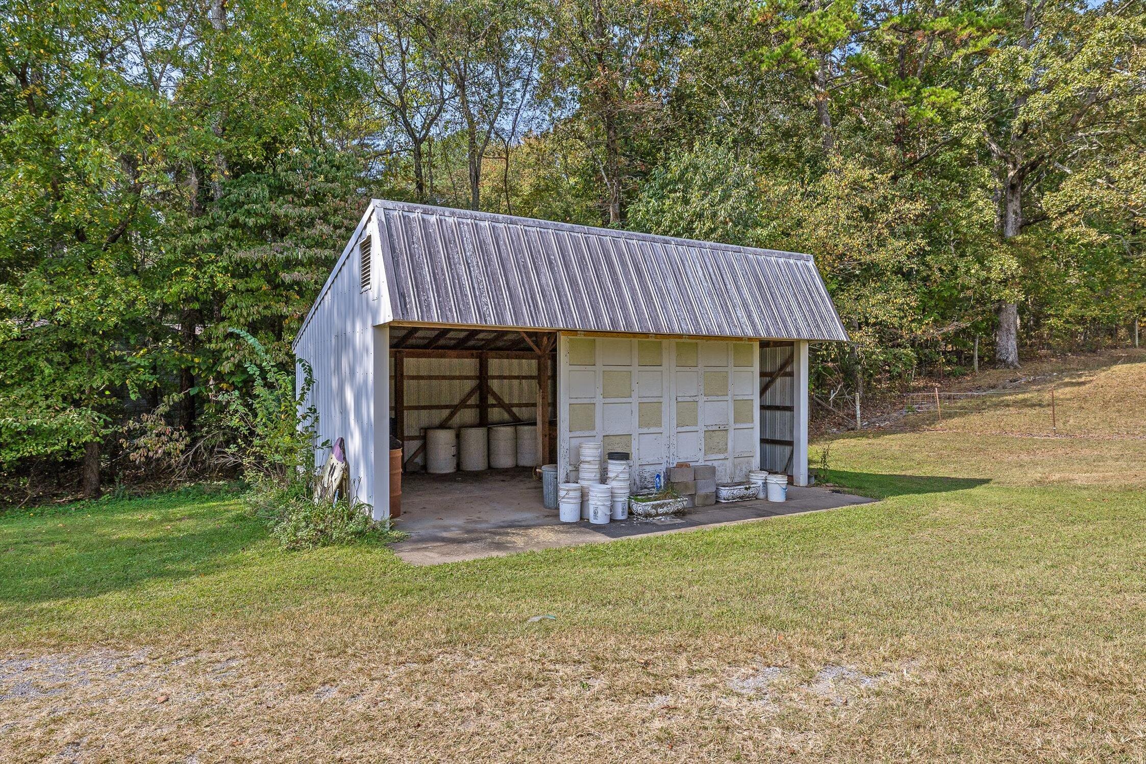 9405 Highway 58 Harrison, TN 37341 - Photo 60 of 76 Workshop