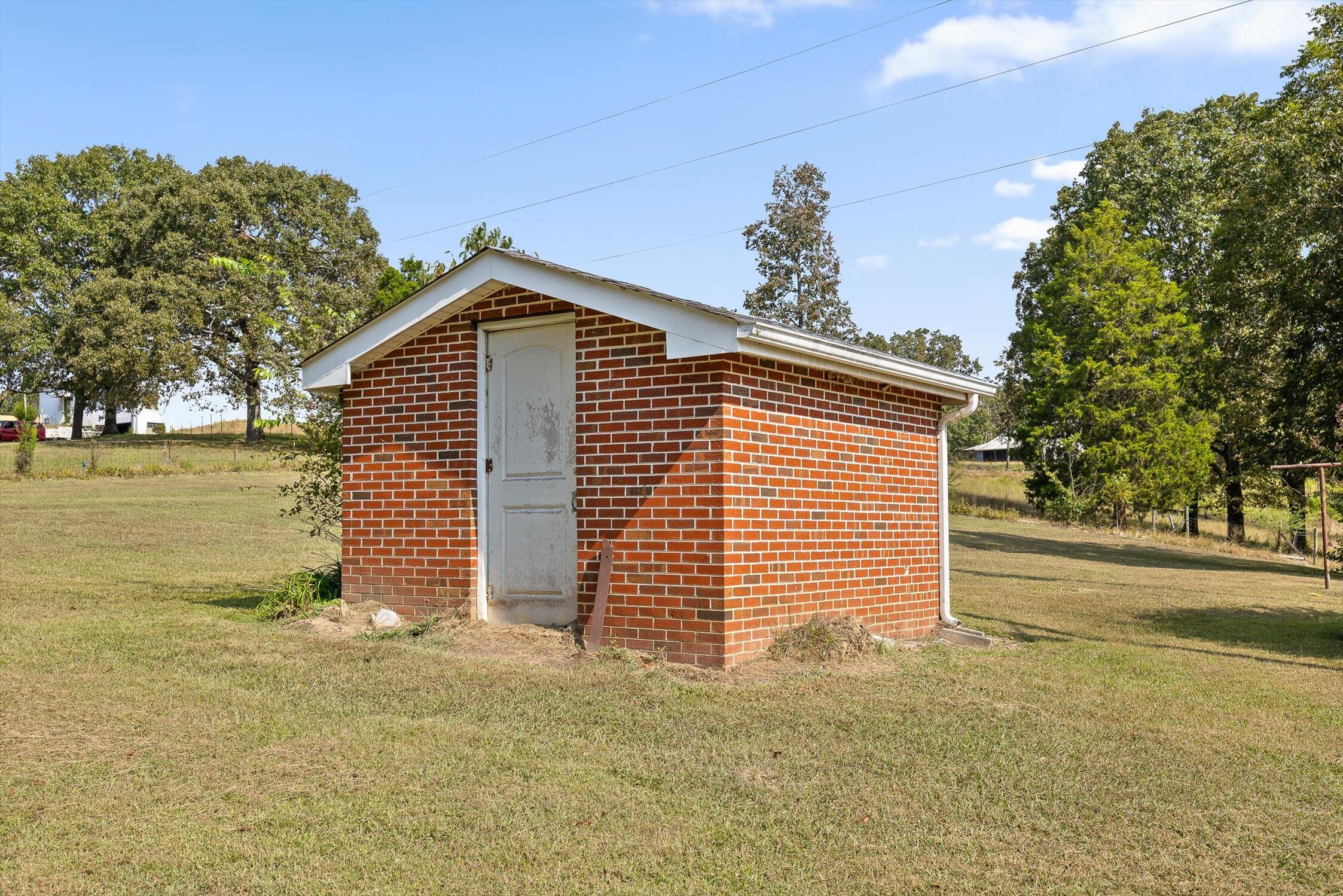 9405 Highway 58 Harrison, TN 37341 - Photo 61 of 76 Well House