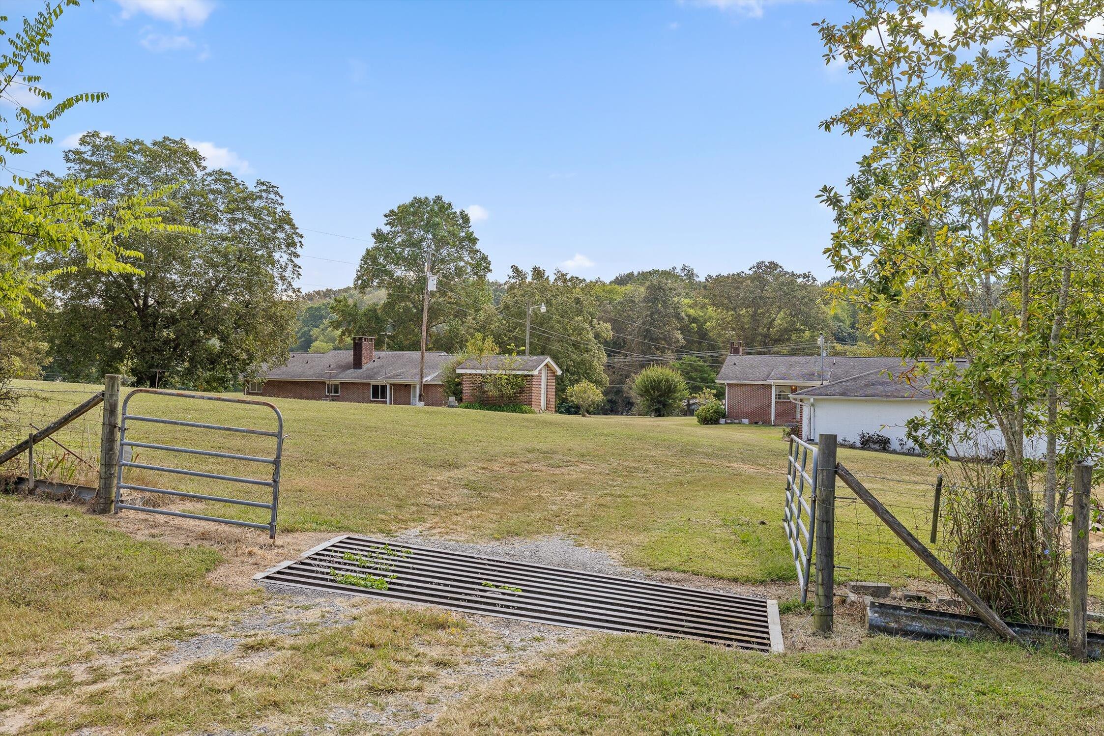 9405 Highway 58 Harrison, TN 37341 - Photo 7 of 76 Rear View of Home