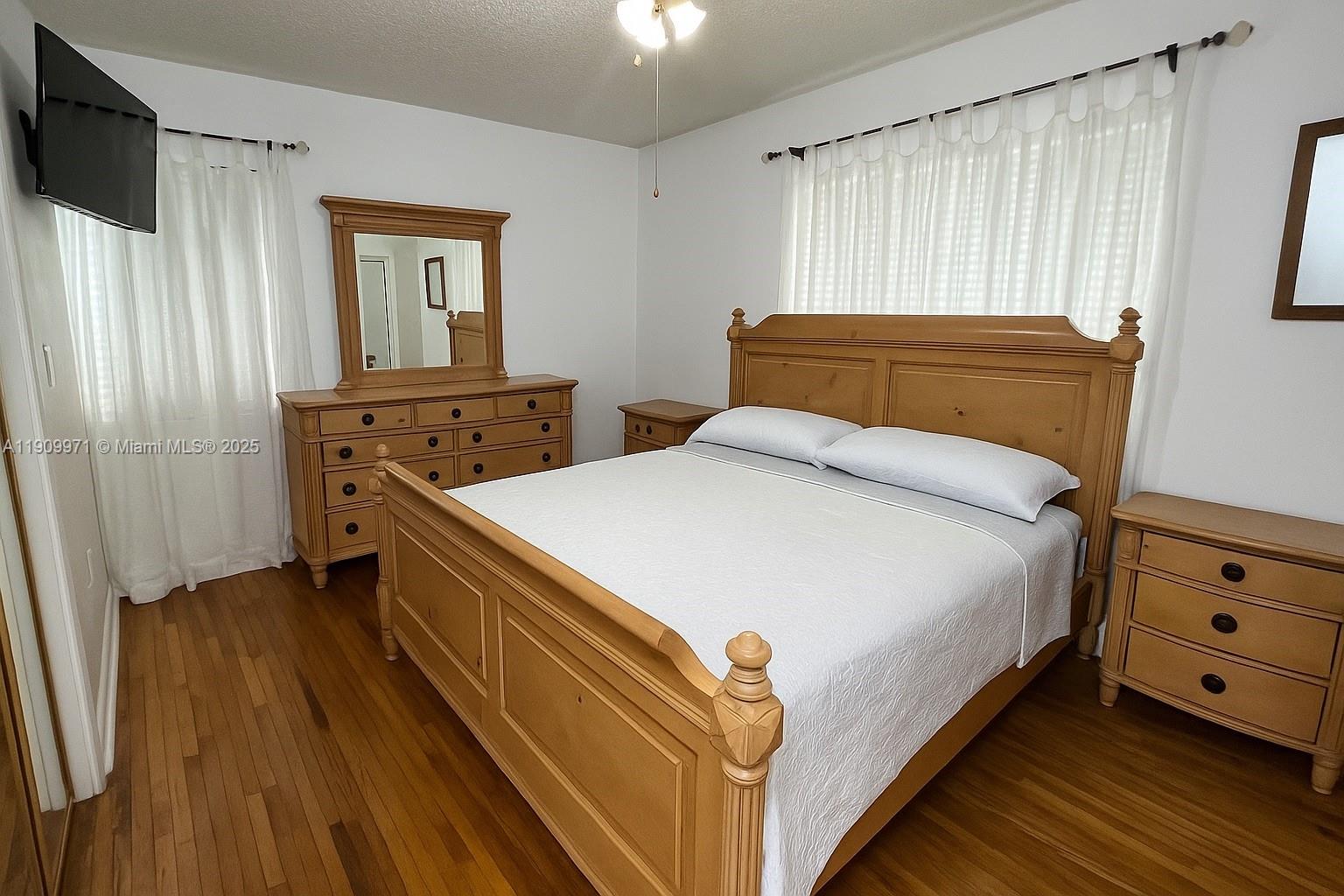 2365 Southwest 21st Avenue Miami, FL 33145 - Photo 11 of 22