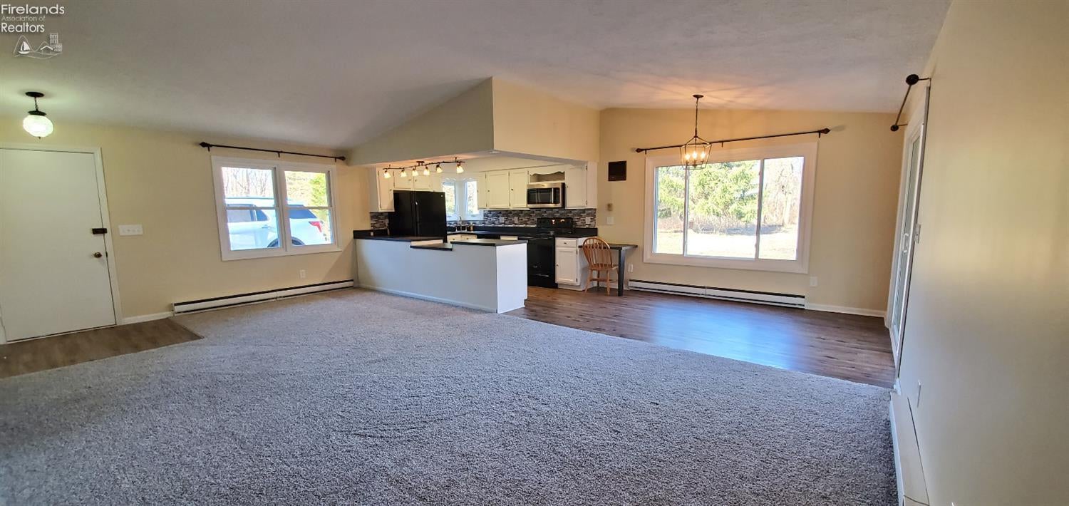 12312 Darrow Road Vermilion, OH 44089 - Photo 4 of 25 Gallery Image 4
