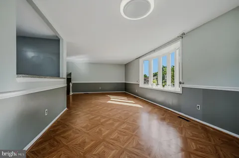 $390,000 | 34 Robert Oakes Drive, Newark, DE 19713