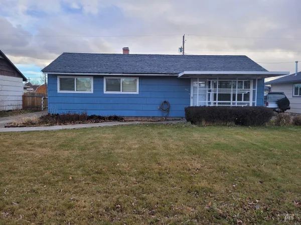 $199,900 | 401 South 4th Street, Rupert, ID 83350