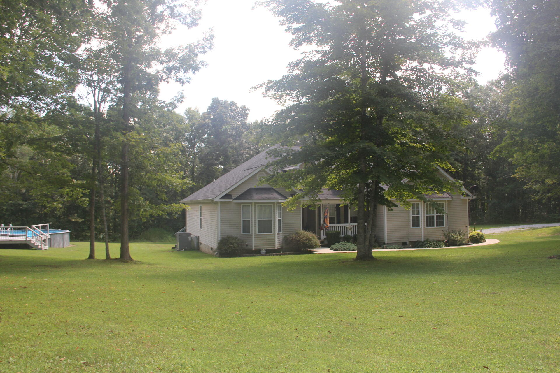 4114 Porch Rock Road Pikeville, TN 37367 - Photo 2 of 27 IMG_3817