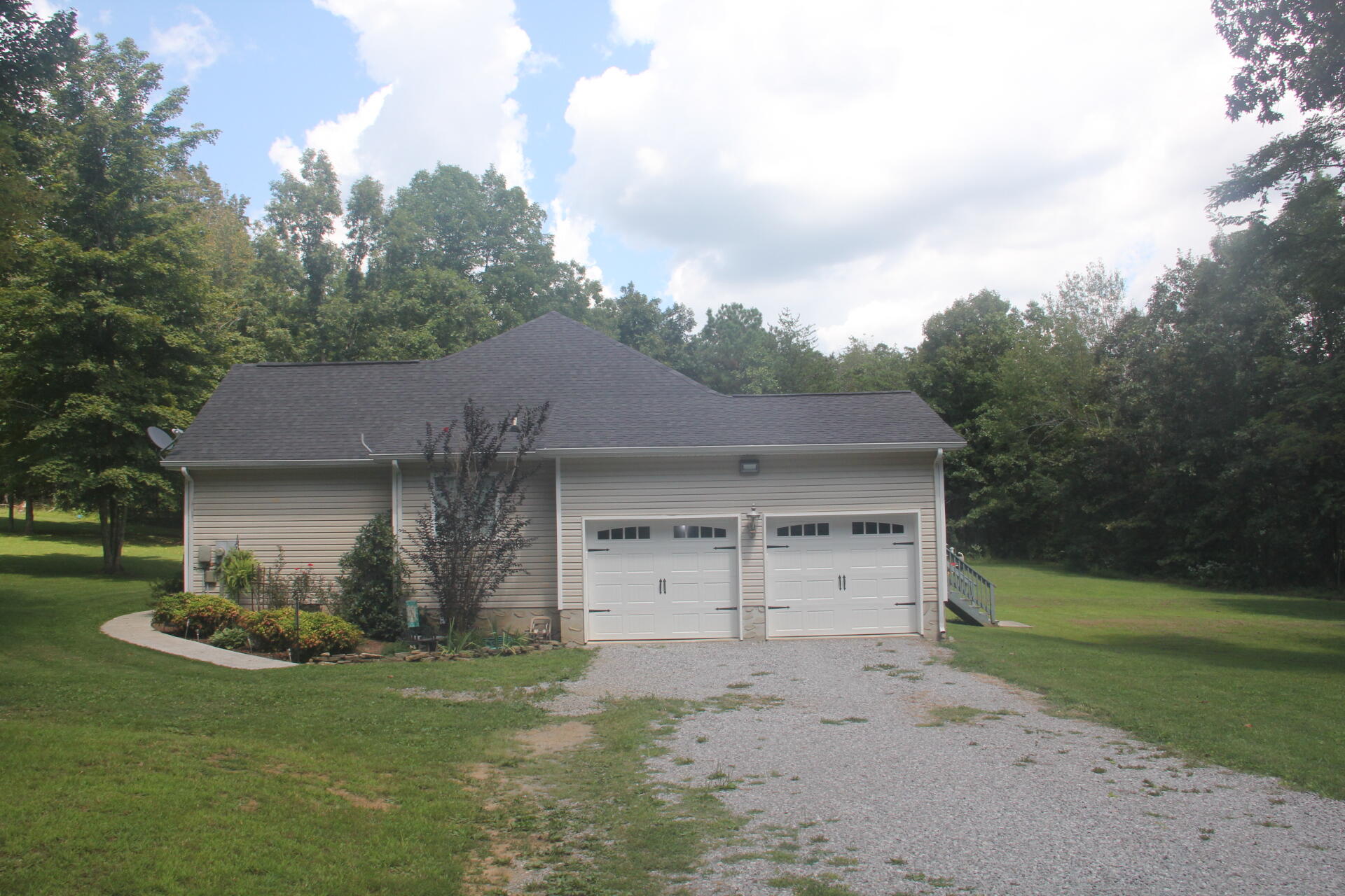 4114 Porch Rock Road Pikeville, TN 37367 - Photo 4 of 27 IMG_3819