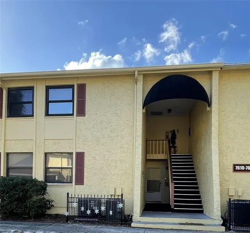 $189,900 | 7612 Camarina Calle, Unit 7612, Tampa, FL 33615